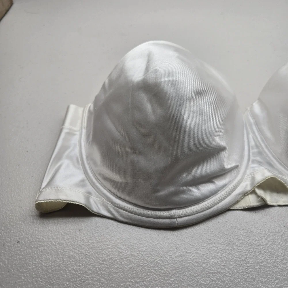 Cacique Women Bra 42DD White Strapless Underwired Satin Lightly Lined READ